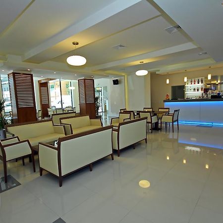 Hotel Eden トゥルチャ エクステリア 写真